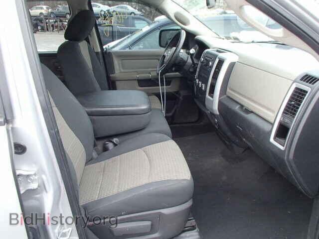 2011 DODGE RAM 1500 - VIN: 1D7RV1GT9BS618672 - Фото 5