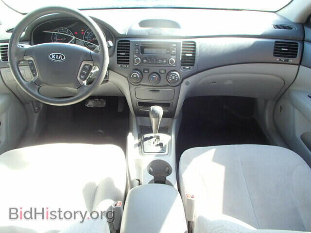 2008 KIA OPTIMA - VIN: KNAGE123085168410 - Фото 9