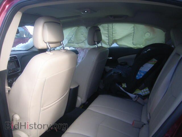 2012 CHRYSLER 200 - VIN: 1C3CCBCG1CN251226 - Фото 6