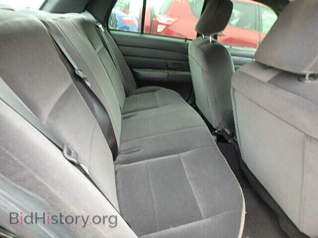 2010 FORD CROWN VIC - VIN: 2FABP7BV3AX118669 - Фото 6