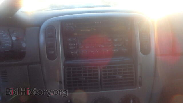 2005 FORD EXPLORER - VIN: 1FMZU73E55ZA06094 - Photo 9