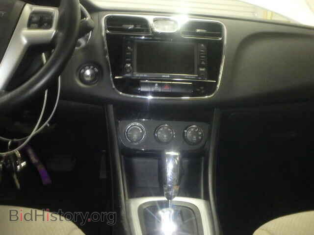 2011 CHRYSLER 200 - VIN: 1C3BC1FBXBN579605 - Фото 10