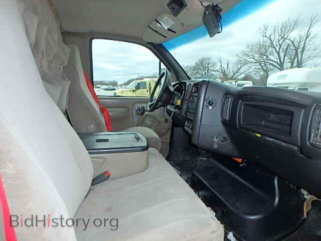 2009 GMC C/K/R5500 - VIN: 1GDJ5C1G39F410297 - Фото 5