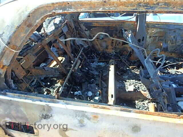 2000 CADILLAC DEVILLE - VIN: 1G6KD54Y1YU194541 - Photo 9