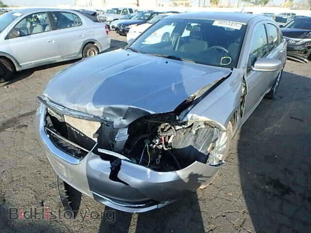 2013 CHRYSLER 200 - VIN: 1C3CCBAB8DN642303 - Photo 2