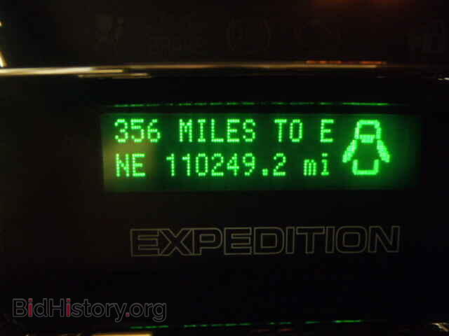 2011 FORD EXPEDITION - VIN: 1FMJK1H52BEF46658 - Фото 8