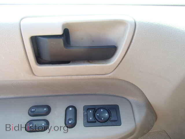 2004 FORD FREESTAR - VIN: 2FMDA57654BA21982 - Фото 9