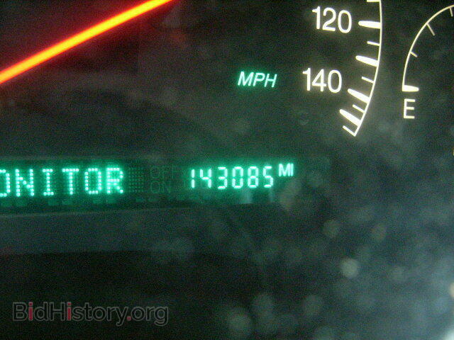 2001 CADILLAC DEVILLE - VIN: 1G6KE57Y21U173793 - Фото 8