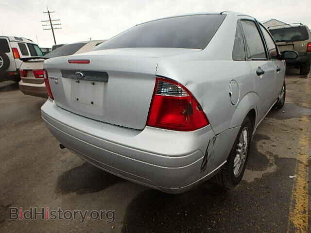 2007 FORD FOCUS - VIN: 1FAFP34N07W237064 - Photo 4