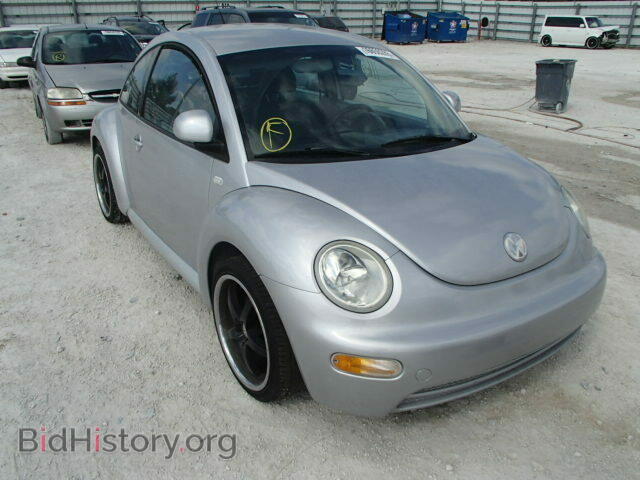 Photo 3VWBC21C3YM474339 - VOLKSWAGEN BEETLE 2000