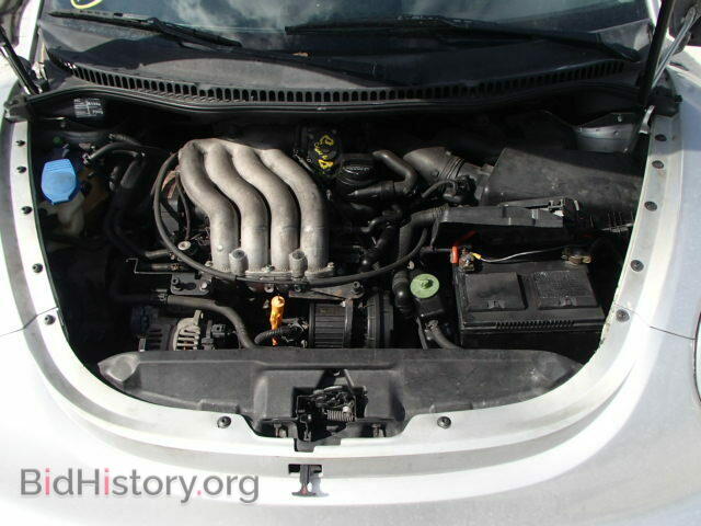 2000 VOLKSWAGEN BEETLE - VIN: 3VWBC21C3YM474339 - Фото 7