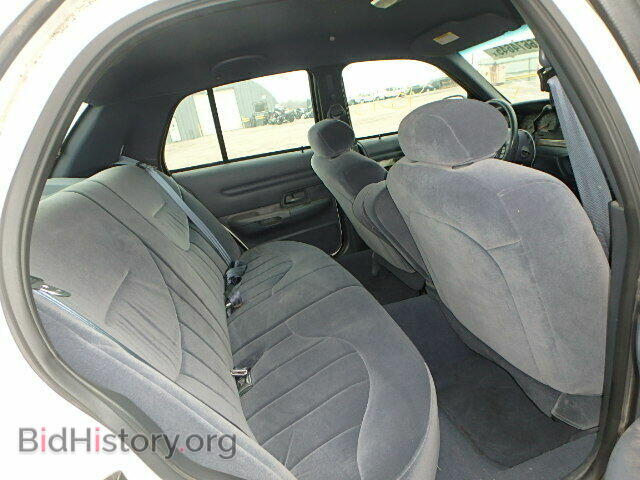 2000 FORD CROWN VIC - VIN: 2FAFP73W3YX127438 - Фото 6