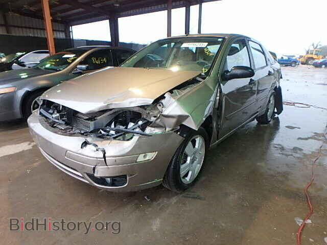 2005 FORD FOCUS - VIN: 1FAFP34N05W269090 - Фото 2