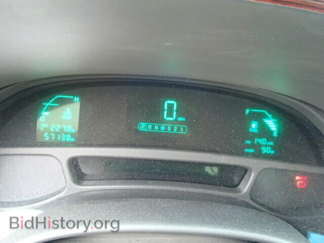 2004 CADILLAC DEVILLE - VIN: 1G6KD54Y24U191254 - Photo 8