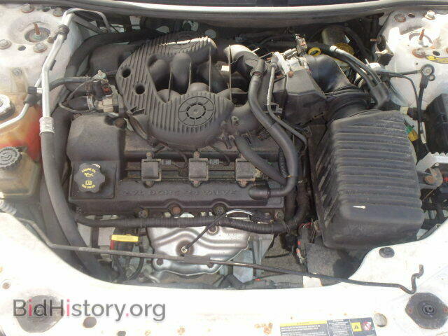 2004 CHRYSLER SEBRING - VIN: 1C3EL75R64N313774 - Фото 7
