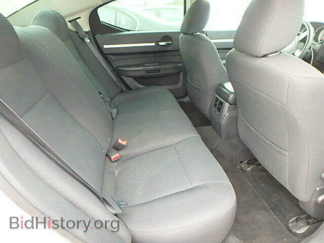 2010 DODGE CHARGER - VIN: 2B3CA4CD8AH147021 - Фото 6