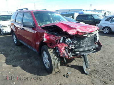 2011 Ford ESCAPE Escape XLT, красный — VIN 1FMCU0D72BKB78441, Copart