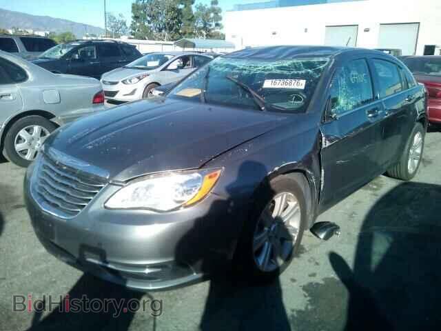 2013 CHRYSLER 200 - VIN: 1C3CCBAB2DN761870 - Фото 2