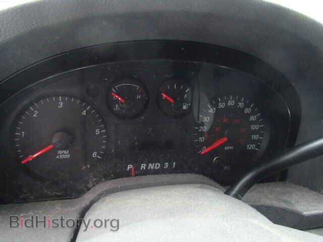 2005 FORD FREESTAR - VIN: 2FMDA51675BA71406 - Photo 8