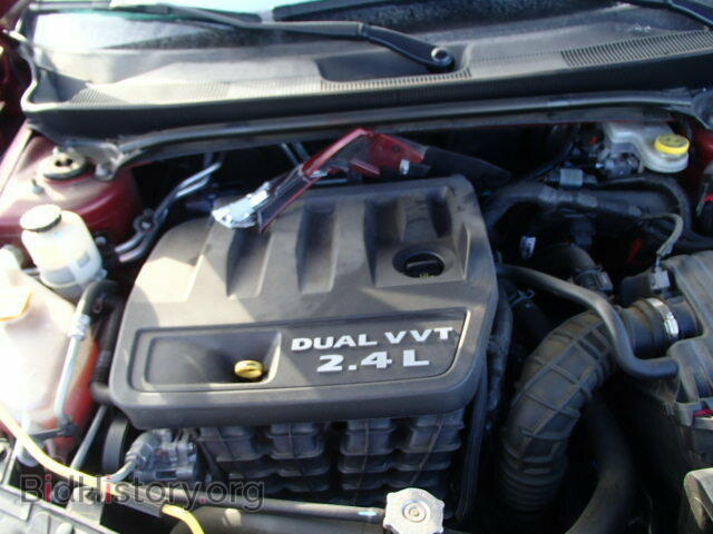 2012 CHRYSLER 200 - VIN: 1C3CCBCB4CN304070 - Фото 7