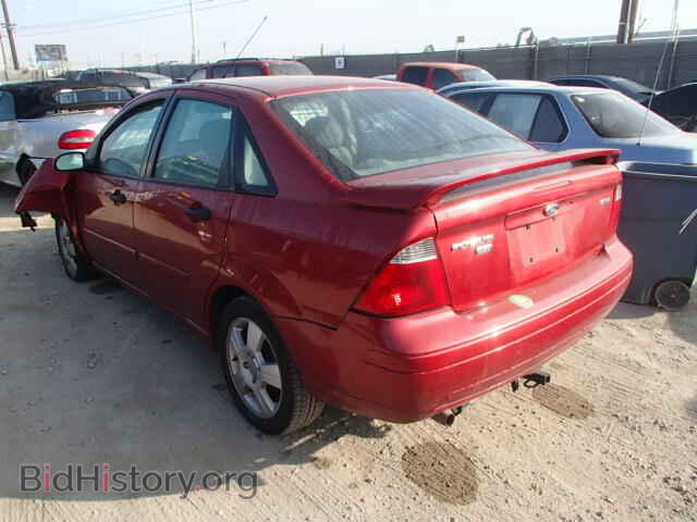 2005 FORD FOCUS - VIN: 1FAFP34N75W306572 - Фото 3