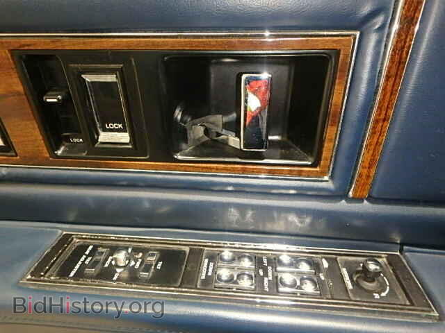 1991 CADILLAC DEVILLE - VIN: 1G6CD53B0M4243708 - Фото 9