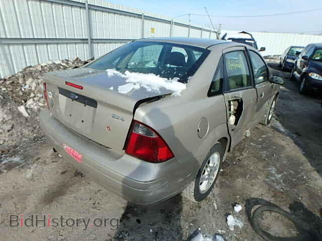 2006 FORD FOCUS - VIN: 1FAFP34NX6W257093 - Photo 4