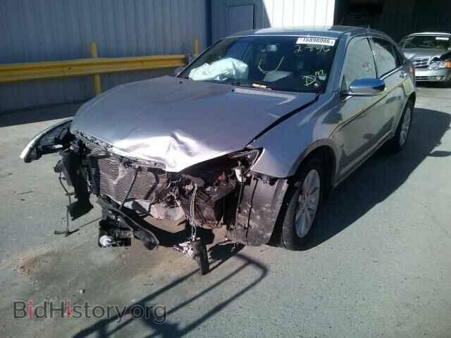 2013 CHRYSLER 200 - VIN: 1C3CCBCG2DN524711 - Фото 2