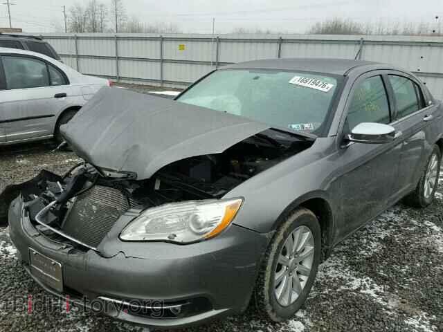 2013 CHRYSLER 200 - VIN: 1C3CCBCG8DN618138 - Photo 2