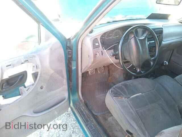 1995 MAZDA B2300 - VIN: 4F4CR16A3STM29621 - Photo 9