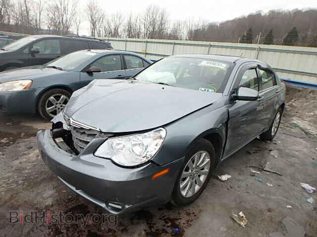 2010 CHRYSLER SEBRING - VIN: 1C3CC5FB8AN130093 - Фото 2