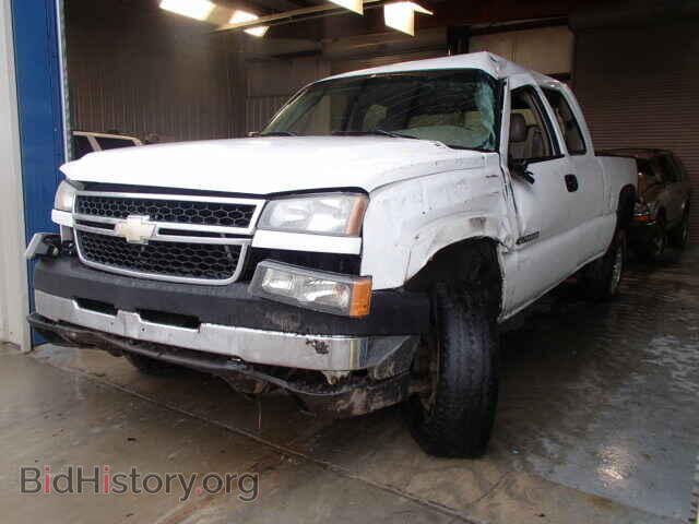 2006 CHEVROLET SILVERADO - VIN: 1GCHC29U06E251821 - Photo 2
