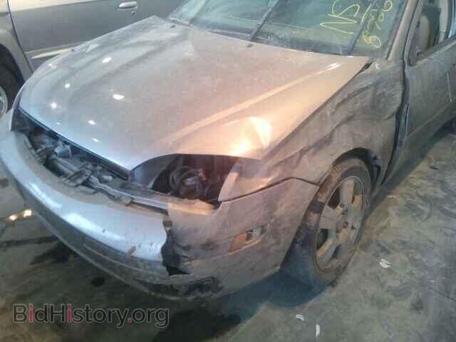 2005 FORD FOCUS - VIN: 1FAFP34N35W268726 - Photo 10