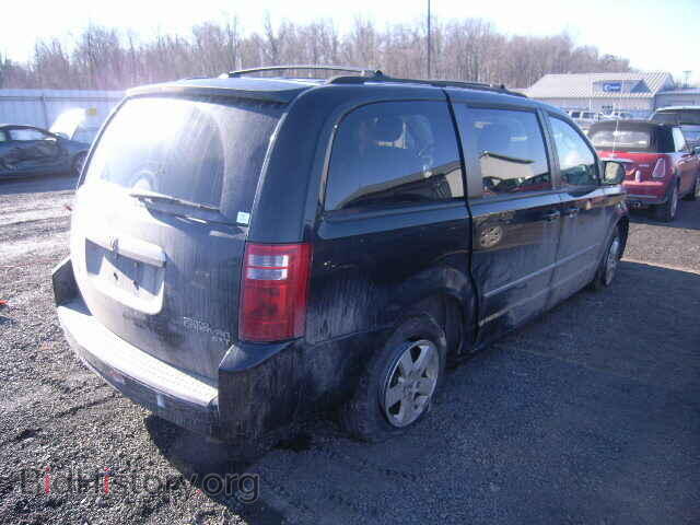 2010 DODGE CARAVAN - VIN: 2D4RN5D10AR102157 - Photo 4