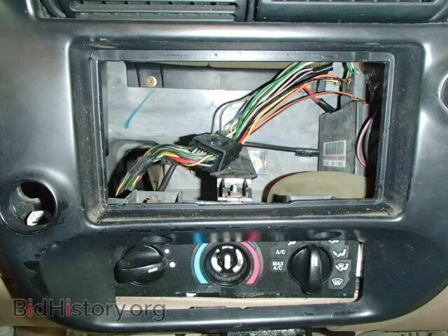 1998 MAZDA B2500 - VIN: 4F4YR16C8WTM48288 - Фото 9