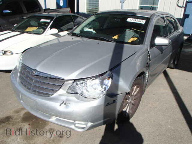 2010 CHRYSLER SEBRING - VIN: 1C3CC5FD5AN199700 - Фото 2