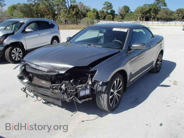 2011 CHRYSLER 200 - VIN: 1C3BC8EGXBN600930 - Фото 2