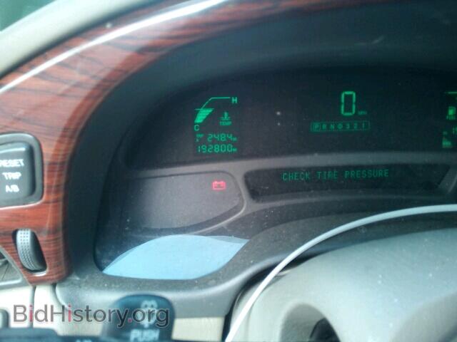 2004 CADILLAC DEVILLE - VIN: 1G6KD54Y24U216704 - Photo 8