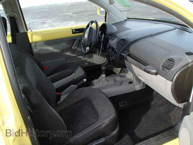 2000 VOLKSWAGEN BEETLE - VIN: 3VWCD21C7YM450580 - Фото 5