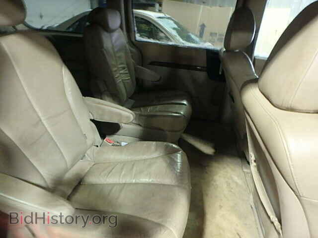 2007 HYUNDAI ENTOURAGE - VIN: KNDMC233576013280 - Фото 6