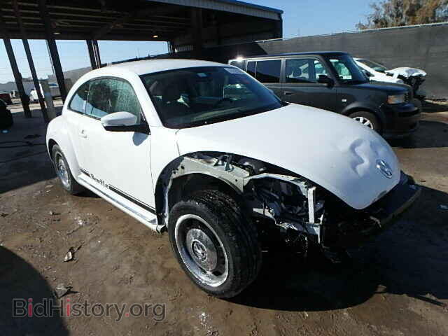 Photo 3VWJP7AT2CM661934 - VOLKSWAGEN BEETLE 2012