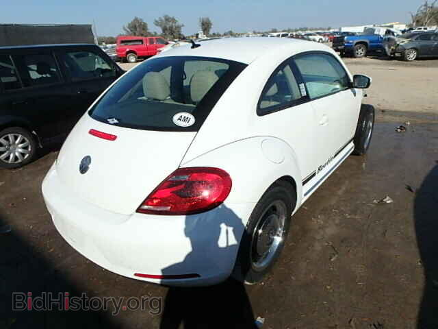 2012 VOLKSWAGEN BEETLE - VIN: 3VWJP7AT2CM661934 - Фото 4