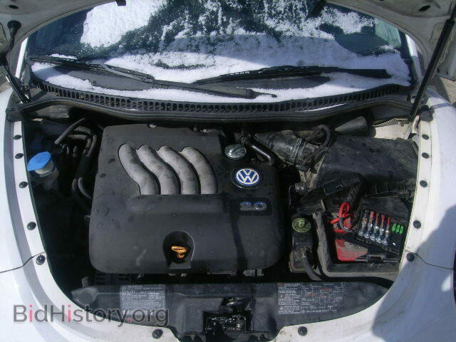 2000 VOLKSWAGEN BEETLE - VIN: 3VWCC21C3YM423847 - Фото 7