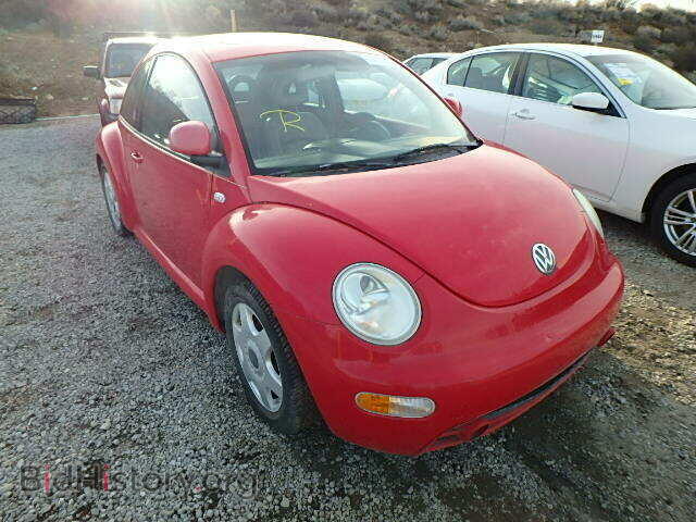 Photo 3VWCA21C4YM473596 - VOLKSWAGEN BEETLE 2000