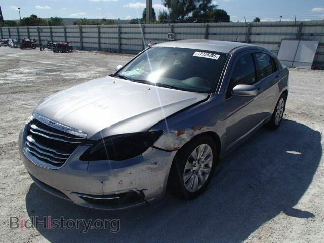 2014 CHRYSLER 200 - VIN: 1C3CCBAB8EN211624 - Фото 2