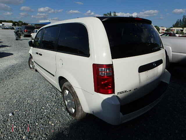 2008 DODGE CARAVAN - VIN: 1D8HN11H78B171148 - Фото 3