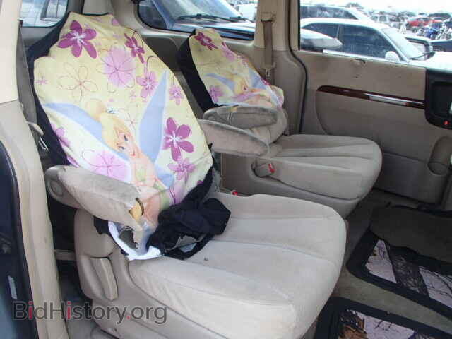 2007 HYUNDAI ENTOURAGE - VIN: KNDMC233176029329 - Фото 6