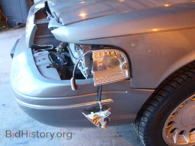 2000 FORD CROWN VIC - VIN: 2FAFP74W0YX211022 - Фото 9