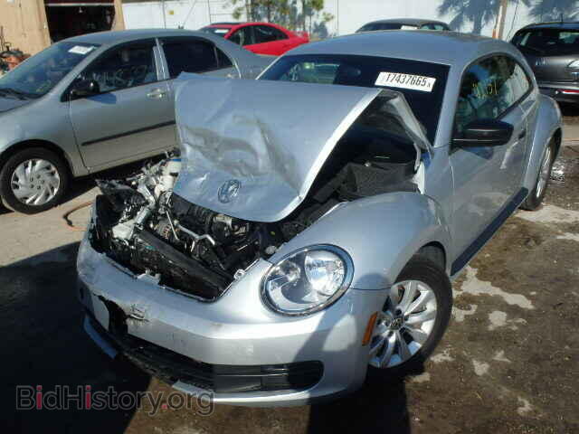 2013 VOLKSWAGEN BEETLE - VIN: 3VWFP7AT1DM618290 - Фото 2