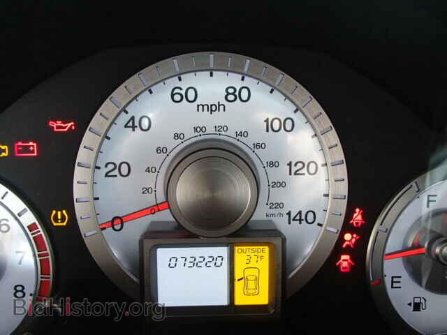 2011 HONDA PILOT - VIN: 5FNYF3H48BB030944 - Photo 8